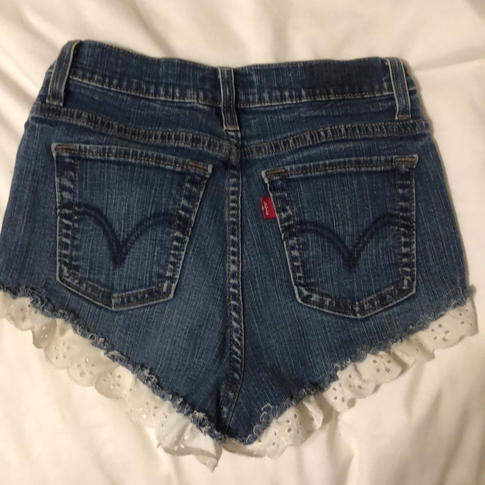 Levi shorts - size 24 - Picture 2 of 2